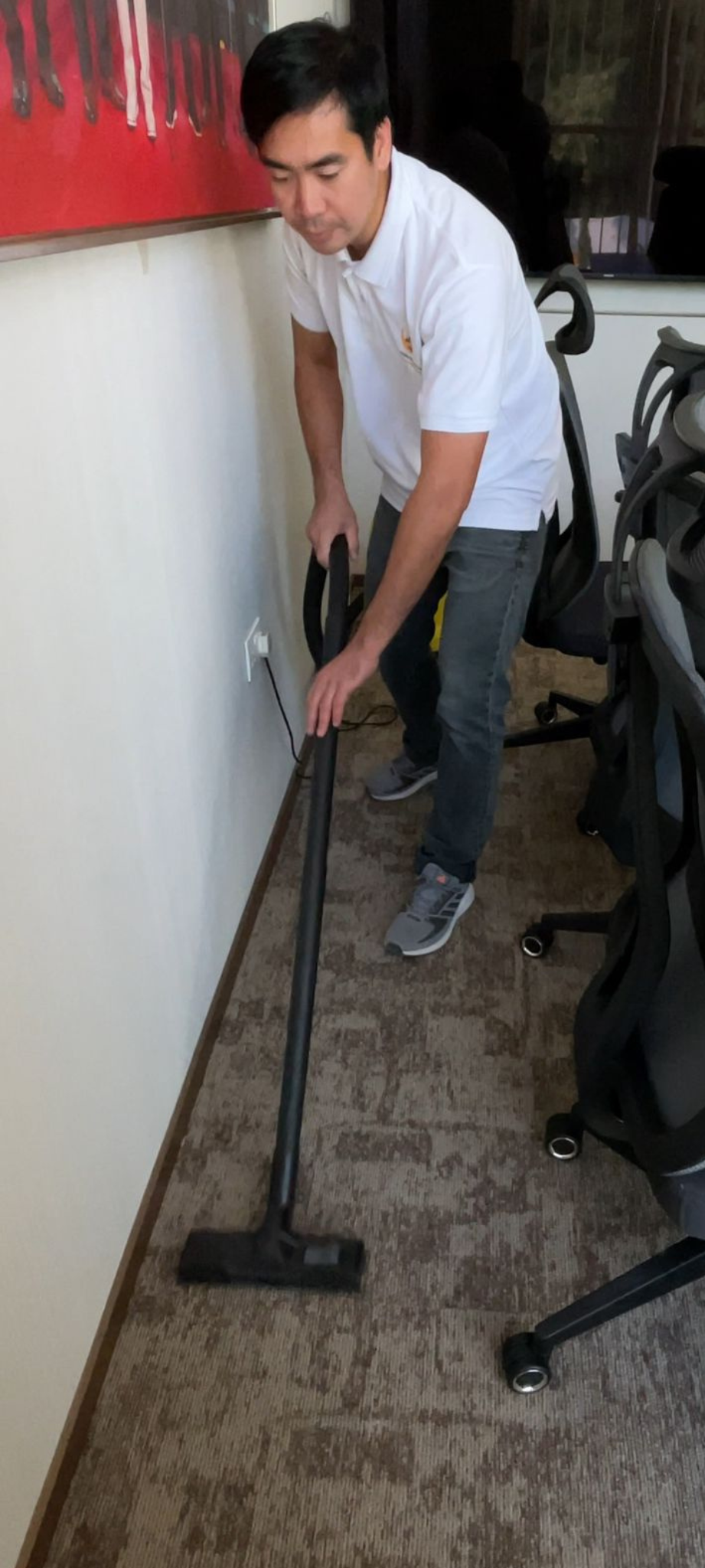 Dubai Carpet Cleaning by Poy